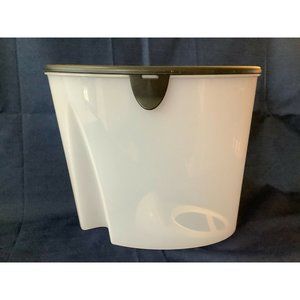 Tupperware Vintage FIFO Container with Black Lid # 4002A-3